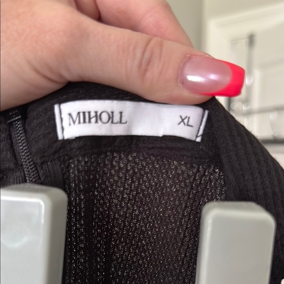 Black Long Sleeve Tie Front Sweatshirt - Picture 2 of 7